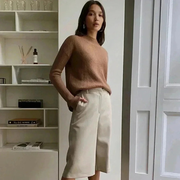 Aritzia Babaton Chalmers Sweater Wool Blend Mock Neck Curved Hem Brown size S - Picture 2 of 8